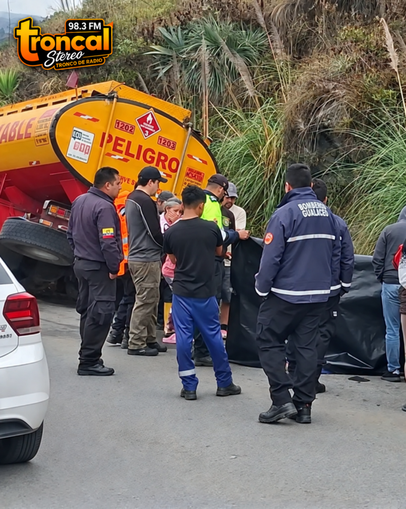 Conductor fallece en la vía Gualaceo–Chordeleg; sus dos hijas resultan heridas